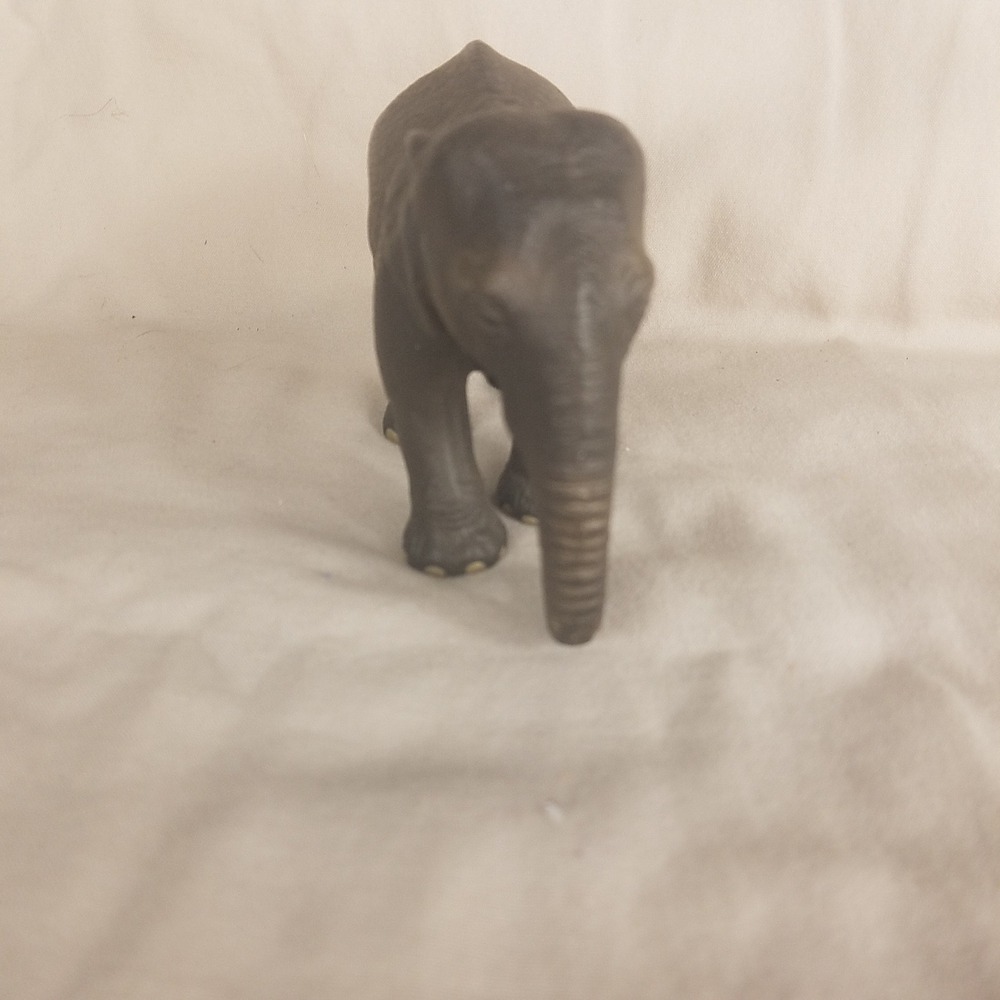 Schleich Asian Elephant Female Figurine 2004‎ Retired Wildlife Animal Toy 14342 - Picture 2 of 7